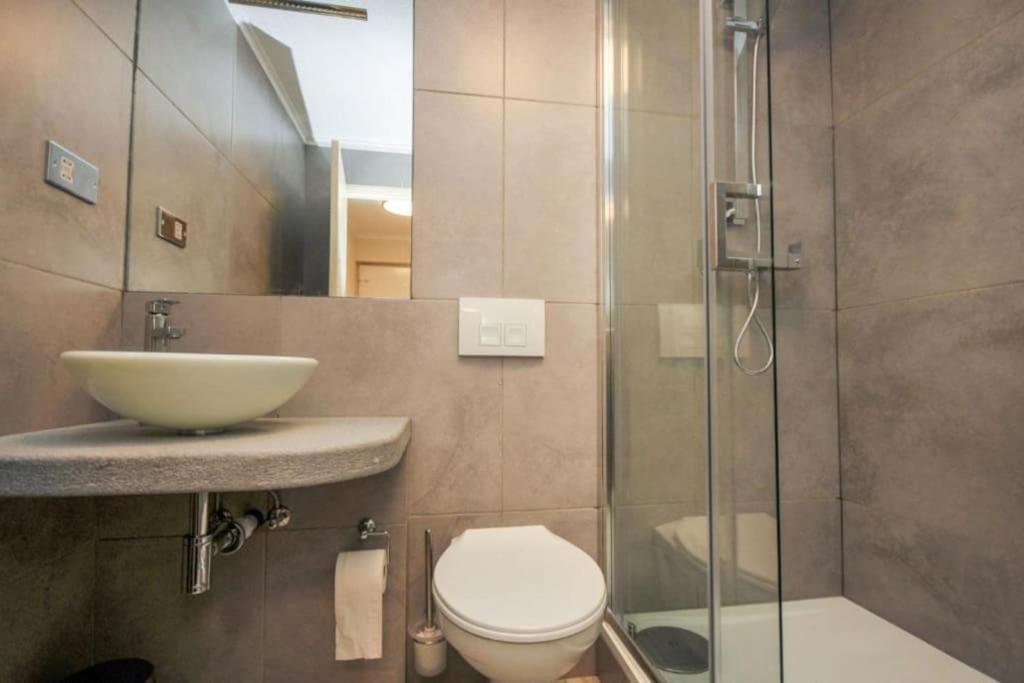 Morden Flat Close To Dlr Station With Free Parking London Ngoại thất bức ảnh