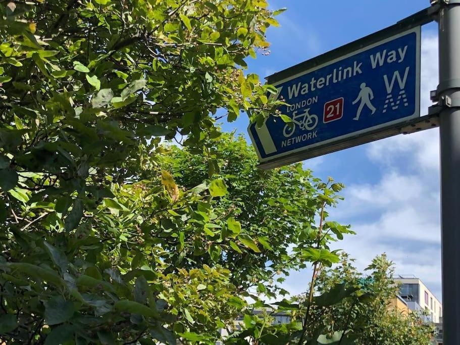 Morden Flat Close To Dlr Station With Free Parking London Ngoại thất bức ảnh